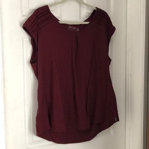 Eddie Bauer sleeveless t-shirt
